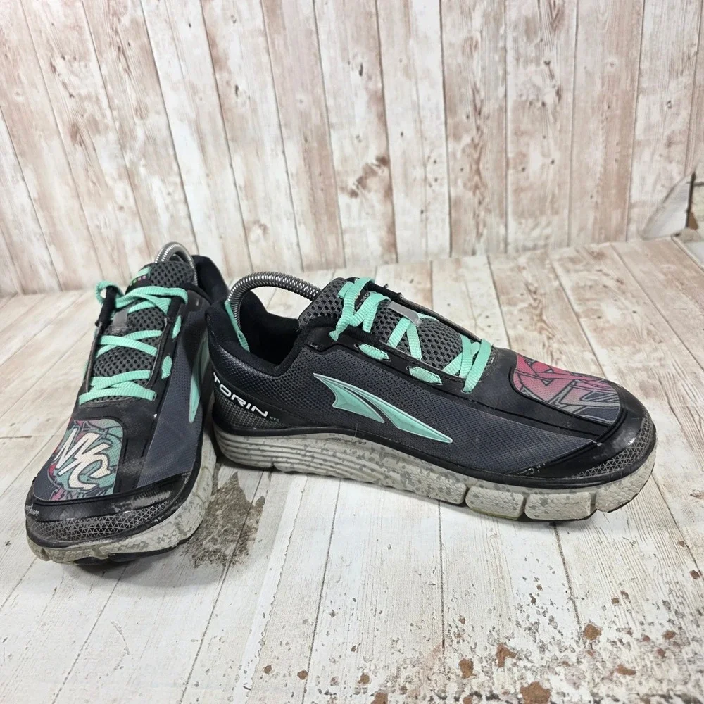 Altra Torin NYC Limited Edition Women Running Shoes Black Red 8